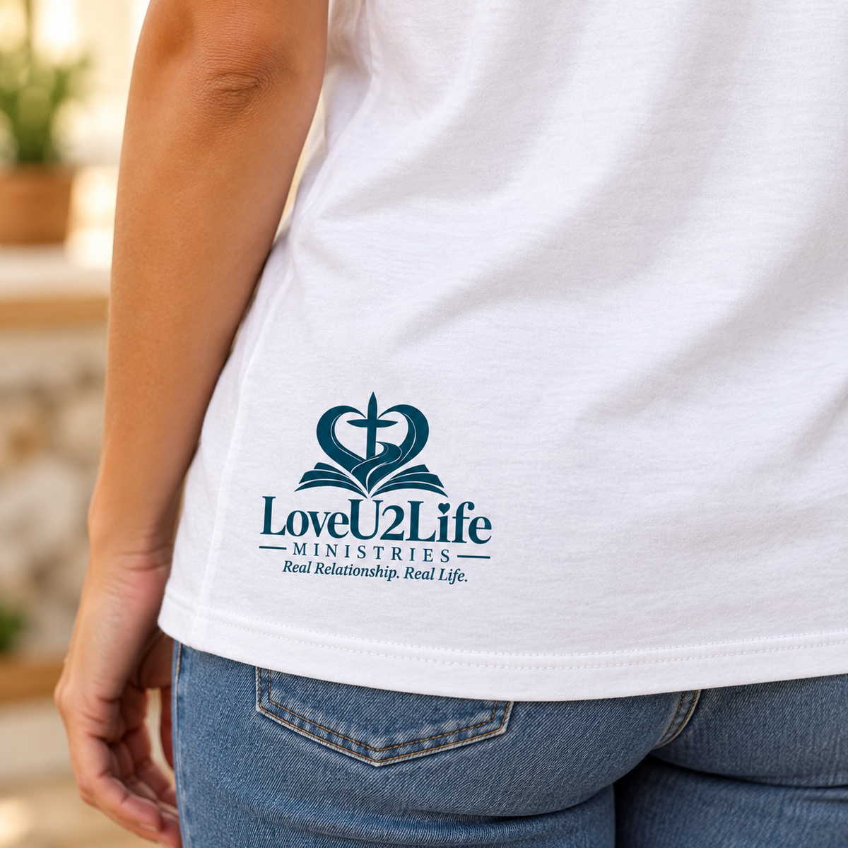 White Walk With God, Live It Out Classic Tee, print detail